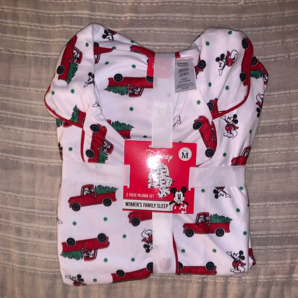 ✨3 for $30✨ Disney Mickey Mouse Women’s Family Sleep Set Pajamas
